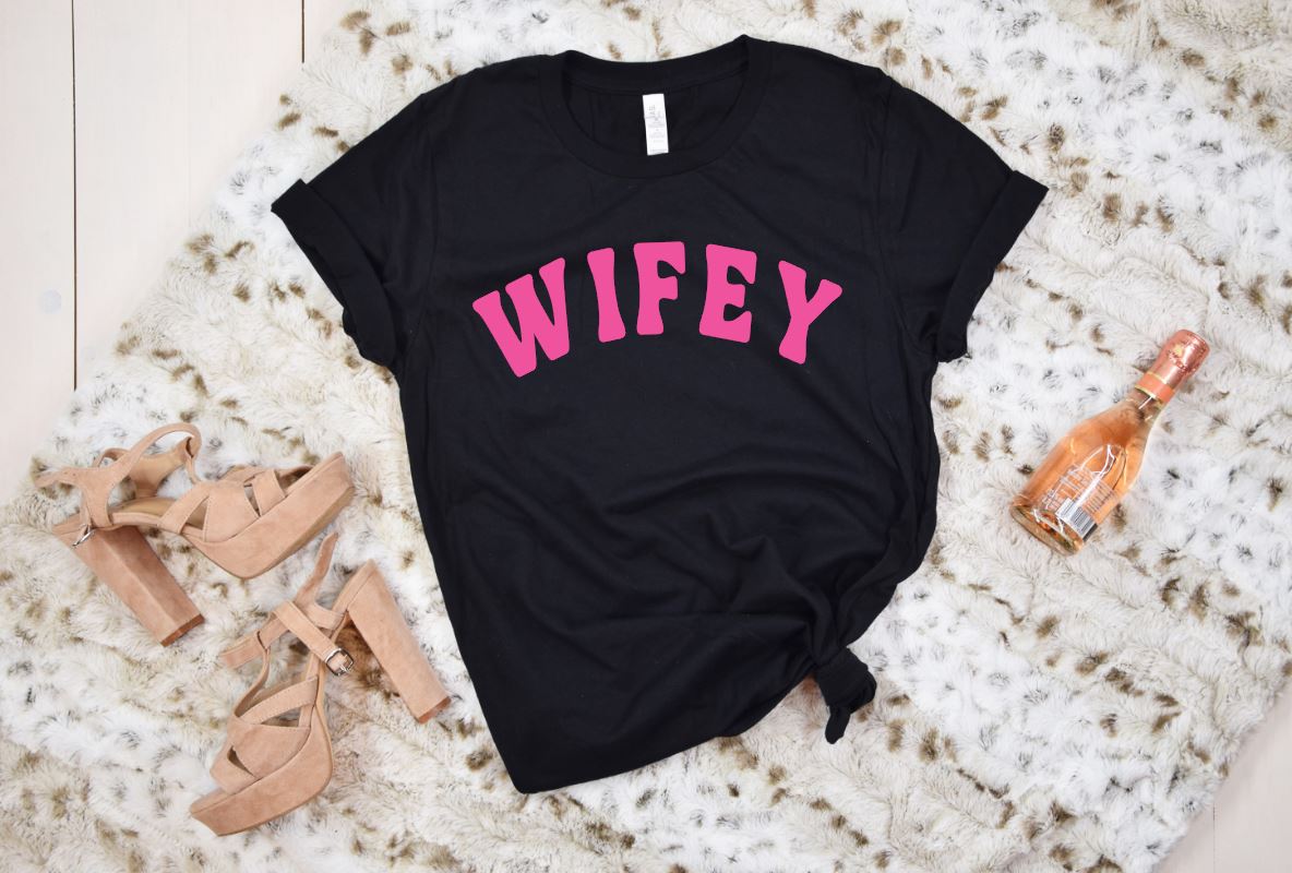 WIFEY PINK PUFF